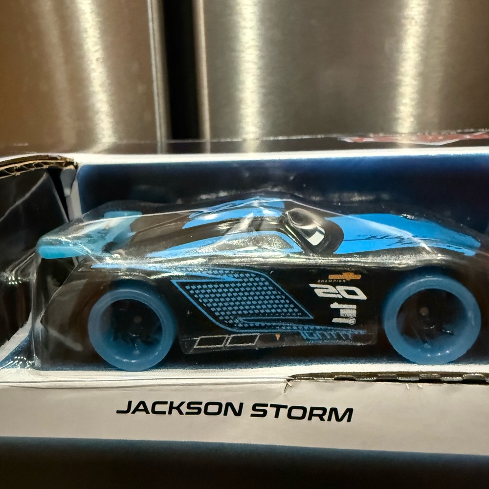 New in Box Disney and Pixar Cars Glow Racers
Launch & Criss-Cross Playset - Picture 4 of 9